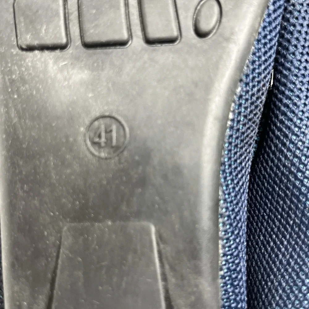 The Unbranded Brand women knit